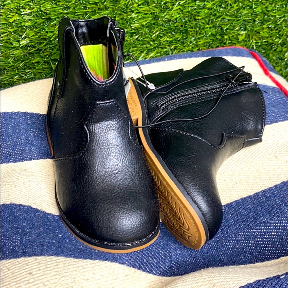 Ss 7 Cat & Jack Toddler Boot